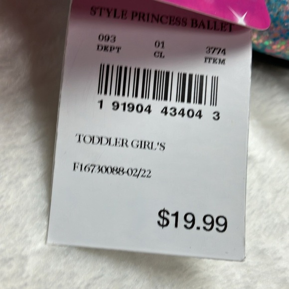 Disney princess shiny shoes. Never worn. Size toddler girls 7 - Picture 2 of 6